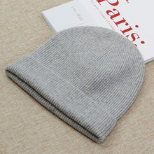 Lade das Bild in den Galerie-Viewer, Warm Winter Knit Beanie Hats Ins Solid Color Women's Fashion Ear Protection Wool Men All-Matching Pullover Unisex
