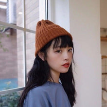 Lade das Bild in den Galerie-Viewer, Warm Winter Knit Beanie Hats Cold Women Korean Fashion TikTok Same Style Wool Male Student Unisex
