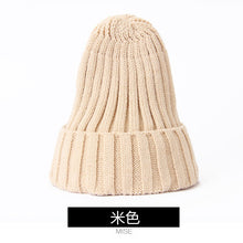Lade das Bild in den Galerie-Viewer, Warm Winter Knit Beanie Hats  Thickened Cap Korean Style Fluorescent Wool Solid Color Pullover Unisex
