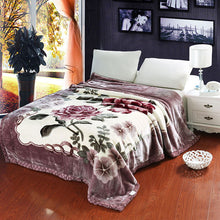 Load image into Gallery viewer, Wedding Super Soft Blanket Autumn and Winter Thickening Double Layer Laschel Blanket Group Purchase Gift
