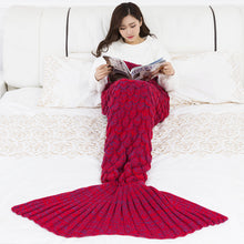 Lade das Bild in den Galerie-Viewer, Baby Photography Mermaid Blanket Scale Knitted Mermaid Tail Children's Blanket
