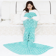 Lade das Bild in den Galerie-Viewer, Baby Photography Mermaid Blanket Scale Knitted Mermaid Tail Children's Blanket
