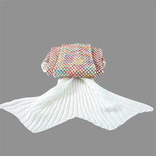 Lade das Bild in den Galerie-Viewer, Plaid Scale Mermaid Tail Knitted Blanket Sofa Leisure Nap Air Conditioning Blanket
