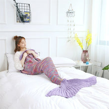 Lade das Bild in den Galerie-Viewer, Plaid Scale Mermaid Tail Knitted Blanket Sofa Leisure Nap Air Conditioning Blanket
