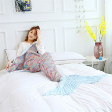 Lade das Bild in den Galerie-Viewer, Plaid Scale Mermaid Tail Knitted Blanket Sofa Leisure Nap Air Conditioning Blanket
