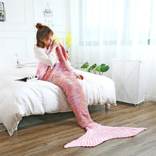 Lade das Bild in den Galerie-Viewer, Plaid Scale Mermaid Tail Knitted Blanket Sofa Leisure Nap Air Conditioning Blanket
