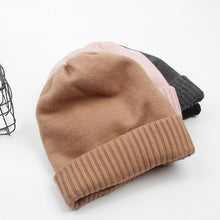Load image into Gallery viewer, Warm Winter Knit Beanie Hats Wool Women's Trendy Winter Korean Men's Wool Pullover Unisex
