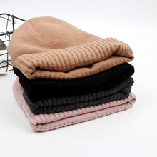 Load image into Gallery viewer, Warm Winter Knit Beanie Hats Wool Women's Trendy Winter Korean Men's Wool Pullover Unisex
