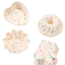 Load image into Gallery viewer, 2pcs Creative DIY Macron Candy Color Silicone Cake Cup Household Baking Mold

