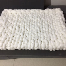 Lade das Bild in den Galerie-Viewer, Woolen Blanket Zichao Coarse Yarn Blanket Arm Knitted Air Conditioning Blanket
