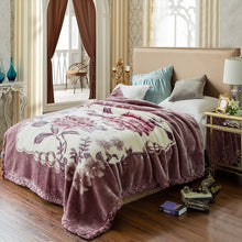 Lade das Bild in den Galerie-Viewer, Thickened Laschel Blanket Cover Blanket Winter Super Soft Double-Layer Wedding Blanket Flannel
