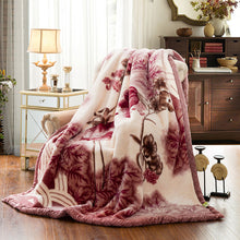 Lade das Bild in den Galerie-Viewer, Thickened Laschel Blanket Cover Blanket Winter Super Soft Double-Layer Wedding Blanket Flannel
