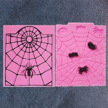 Lade das Bild in den Galerie-Viewer, 2x Halloween Xmas Christmas Gifts Decoration Baking Spider Silicone Mold
