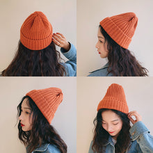 Lade das Bild in den Galerie-Viewer, Warm Winter Knit Beanie Hats Wool Women Korean Style Versatile Student Autumn and Winter Cute Warm Unisex
