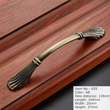 Load image into Gallery viewer, 2pcs Antique Handle Knob Furniture Handle Kitchen Cabinet Handle Drawer Handle Pulls Zinc Alloy
