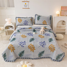 Load image into Gallery viewer, Autumn and Winter Thickening Milk Fiber Three-Piece Quilted Crystal Velvet Lace Thermal Blanket Bed Sheet
