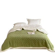 Lade das Bild in den Galerie-Viewer, Taffon Blanket Double-Layer Jacquard Thickened Milk Fiber Berber Fleece Blanket
