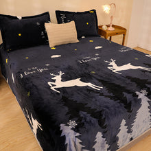 Load image into Gallery viewer, Thick Warm Milk Velvet Blanket Blanket Gift Blanket Sofa Blanket Nap Blanket
