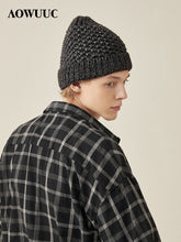 Lade das Bild in den Galerie-Viewer, Warm Winter Knit Beanie Hats Men's Autumn and Winter Wild Fashionable Warm Korean Wool Unisex
