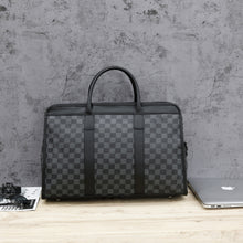 Lade das Bild in den Galerie-Viewer, Plaid Leather Horizontal Handbag Large Capacity Trendy Gym Bag Travel Bag
