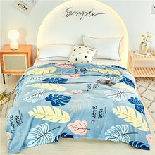 Lade das Bild in den Galerie-Viewer, Fleece Blanket Flannel Blanket Cover Blanket Student Sheets Gift
