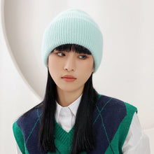 Lade das Bild in den Galerie-Viewer, Warm Winter Knit Beanie Hats Women's Autumn Korean Style All-Matching Pullover Thickened Unisex
