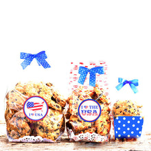 Load image into Gallery viewer, 2x500pcs Xmas Christmas  Stickers Roll Label Independence Day Baking Paper Bag Envelope Gift Packaging Decoration
