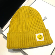 Lade das Bild in den Galerie-Viewer, Warm Winter Knit Beanie Hats Rosex round Face Winter Wool Women Patch Smiley Face Korean Style All-Match Unisex
