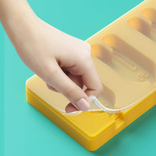 Lade das Bild in den Galerie-Viewer, 2 Color with Lid Ice Cream Silicone Mold Classic DIY Making Ice-Cream Mould
