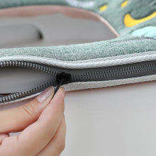 Load image into Gallery viewer, 3pcs Toilet Seat Cover Pads Universal Household Four Seasons    U-Shaped Dehaired Angora Thicker Cotton and Linen Embroidery Zipper
