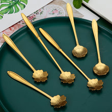 Lade das Bild in den Galerie-Viewer, 304 Stainless Steel Flatware Sets Long Cherry Blossom Spoon Gold Coffee Stir Spoon
