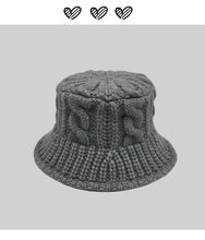 Lade das Bild in den Galerie-Viewer, Warm Winter Knit Beanie Hats Women's Autumn  Korean Style Vintage Twist Wool Unisex
