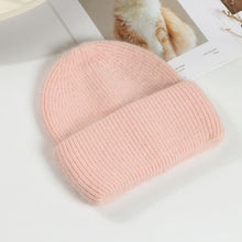 Lade das Bild in den Galerie-Viewer, Warm Winter Knit Beanie Hats Women's Autumn Korean Style All-Matching Pullover Thickened Unisex
