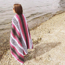 Load image into Gallery viewer, Geometric Tassel Style Blanket Woven Tassel Beach Towel Blanket Picnic Mat Yoga Cotton Blanket
