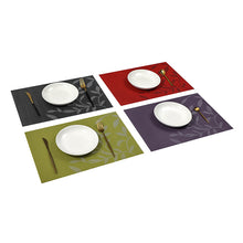 Lade das Bild in den Galerie-Viewer, 2PCs European Style Flower Pattern Western-Style Placemat PVC Heat Proof Mat Rectangular Table Mat
