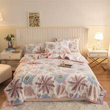 Load image into Gallery viewer, Fleece Blanket Student Nap Air Conditioning Blanket Thick Coral Fleece Bed Sheet Cover Blanket
