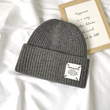 Lade das Bild in den Galerie-Viewer, Warm Winter Knit Beanie Hats Japanese Thickened Wool Women Student Korean Style Couple Pullover Male Unisex
