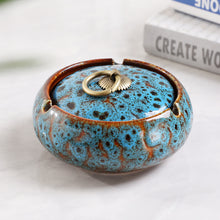 Lade das Bild in den Galerie-Viewer, Ashtray Northern   Ceramic Home Simple Stylish Lid Windproof Ceramic Trend
