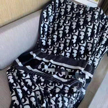 Load image into Gallery viewer, Blanket Flannel Blanket Foreign Trade Sable Fur Nap Blanket Coral Fleece Blanket Gift Box

