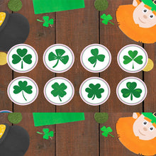 Load image into Gallery viewer, 2x500pcs Christmas Xmas St. Patrick&#39;s Day Four-Leaf Clover Irish Envelope Stationery Gift Sticker tape
