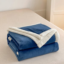 Load image into Gallery viewer, Flannel Berber Fleece Blanket Thickening Thermal Duvet Cover Double Fight Cover Blanket
