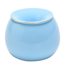 Lade das Bild in den Galerie-Viewer, Ashtray Tank Stylish Lid Hotel  Office Living Room Home European Style off  Macaron Color Ashtray
