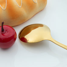 Lade das Bild in den Galerie-Viewer, 304 Stainless Steel Flatware Sets 4 Pcs/set Bright Gold-Plated Tableware Steak Knife and Fork Spoon
