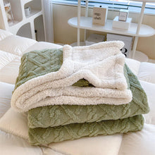 Lade das Bild in den Galerie-Viewer, Autumn and Winter Blanket Thickening Version a Taffeta B Version Jacquard Lambswool Cover Blanket
