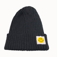 Lade das Bild in den Galerie-Viewer, Warm Winter Knit Beanie Hats Rosex round Face Winter Wool Women Patch Smiley Face Korean Style All-Match Unisex

