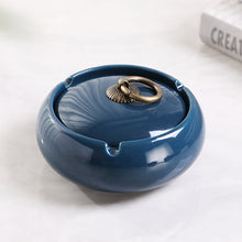 Lade das Bild in den Galerie-Viewer, Ashtray Northern   Ceramic Home Simple Stylish Lid Windproof Ceramic Trend
