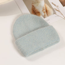 Lade das Bild in den Galerie-Viewer, Warm Winter Knit Beanie Hats Women's Autumn Korean Style All-Matching Pullover Thickened Unisex
