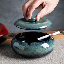 Lade das Bild in den Galerie-Viewer, Ashtray Household Trend Living Room Ceramics New Chinese   Prevent Fly Ash Sealed Lid Office
