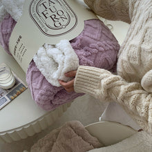 Load image into Gallery viewer, Version A Taffeta B Version Berber Fleece Blanket Autumn and Winter Jacquard Double Layer Thickened Leisure Blanket
