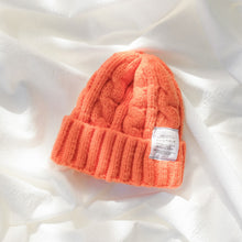 Lade das Bild in den Galerie-Viewer, Warm Winter Knit Beanie Hats Pure Color Japanese Twisted Woolen Yarn Women Korean Style Unisex
